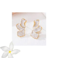 Boucles d'Oreilles Vintage Élégantes en Forme de Feuille blanc